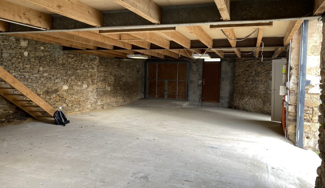 1770905220_VI057_3_original