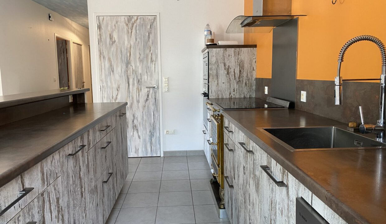 1771424986_VA2416_39_original