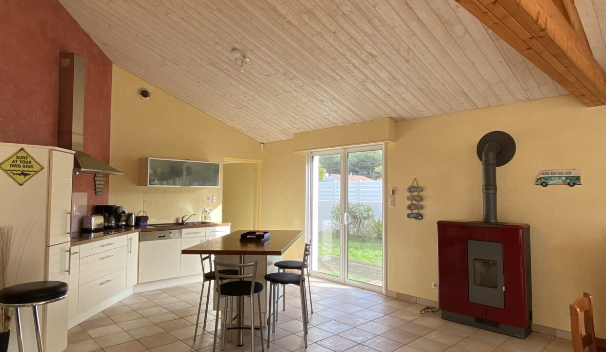 1771498695_VM3659_4_original