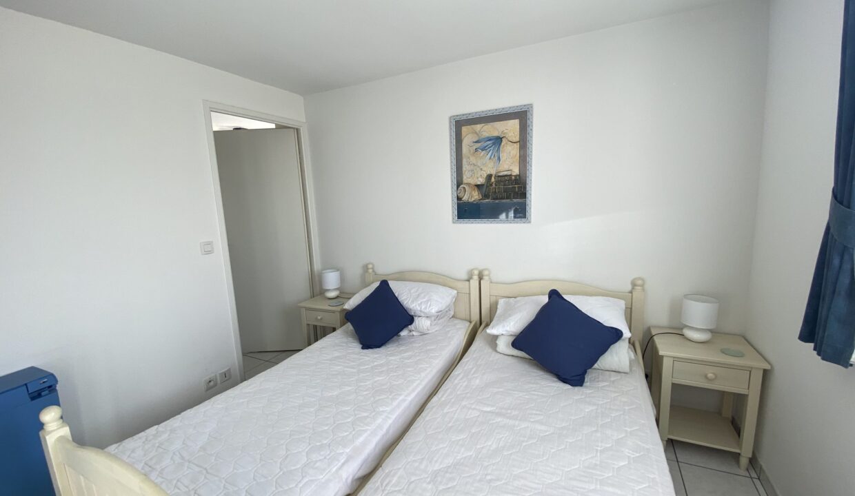 1772103585_VM3664_5_original