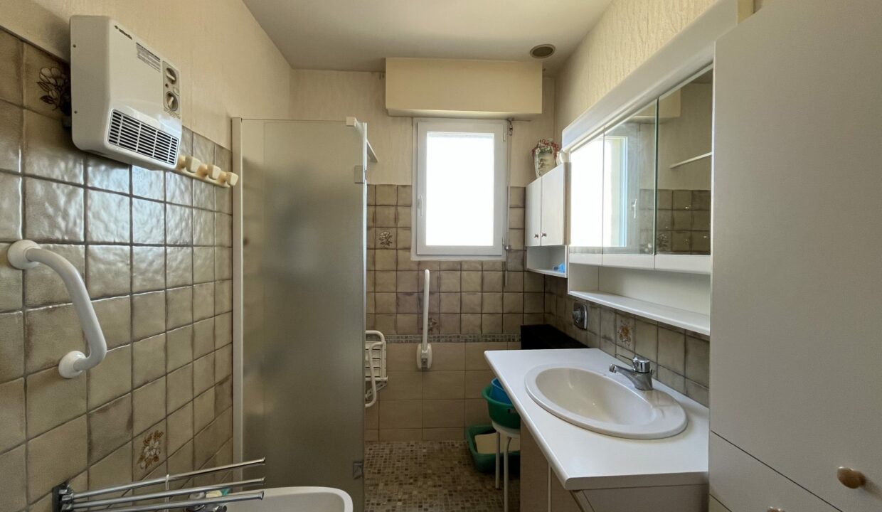 1772554821_VM3675_11_original