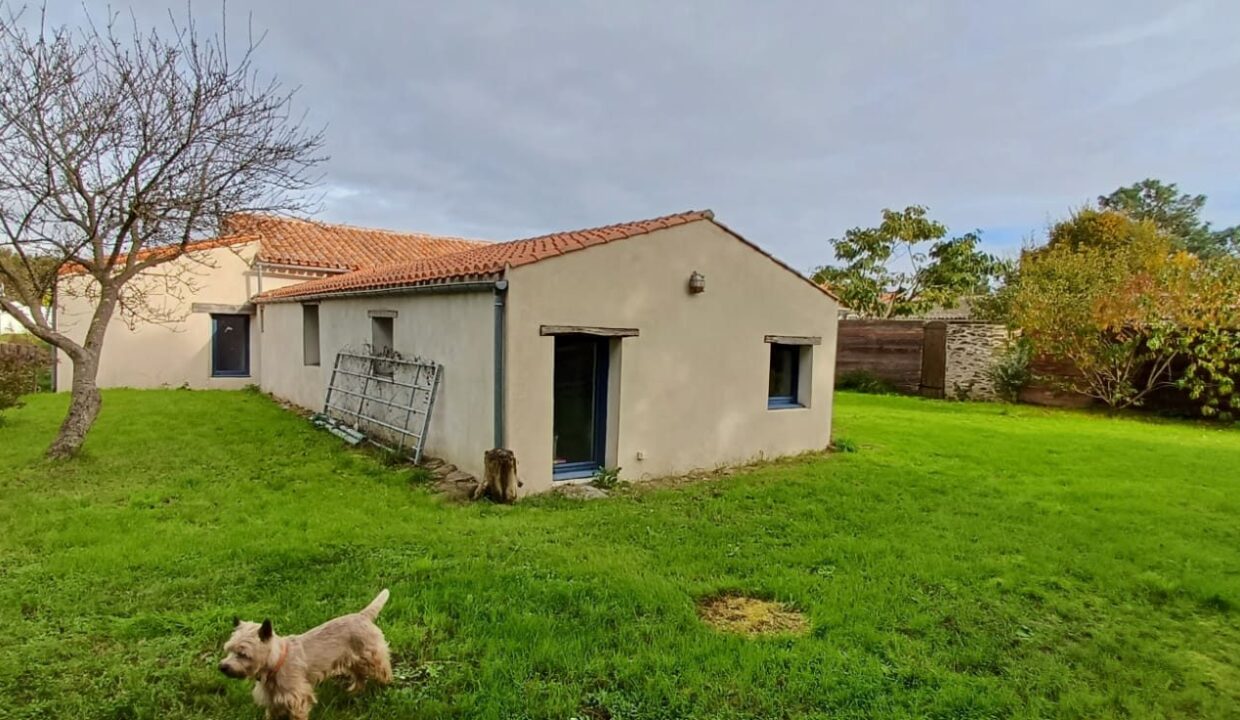 1772635514_VM2728_33_original