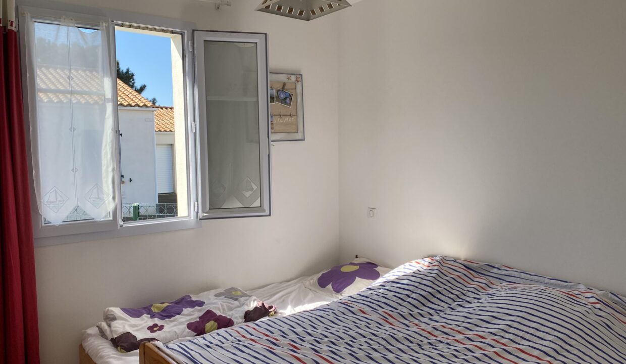 1773927200_VM3692_5_original