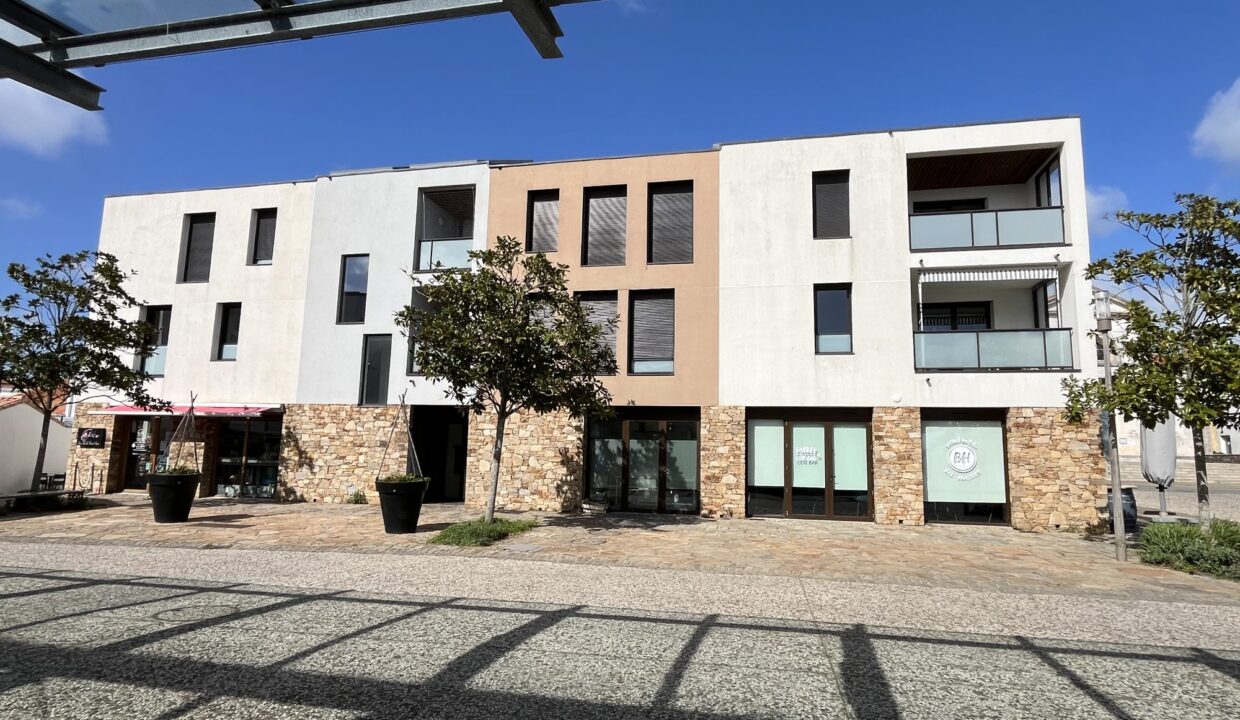 1774529897_VA2424_2_original