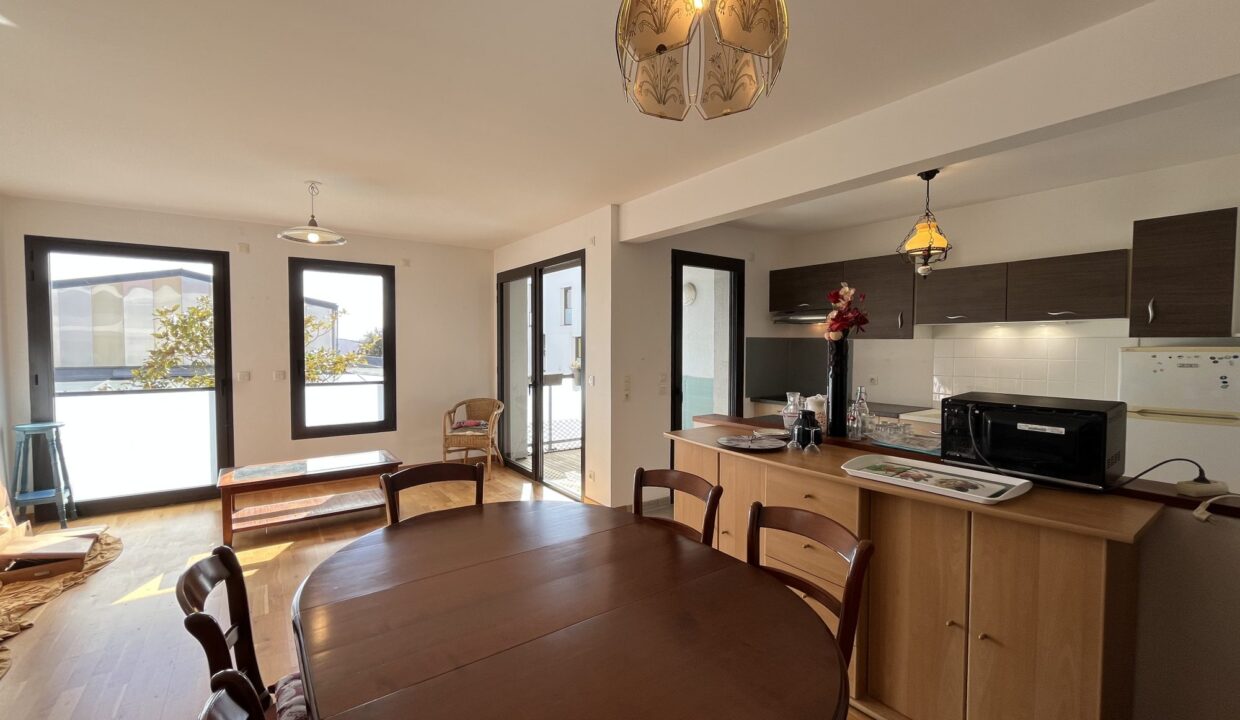 1774529903_VA2424_8_original