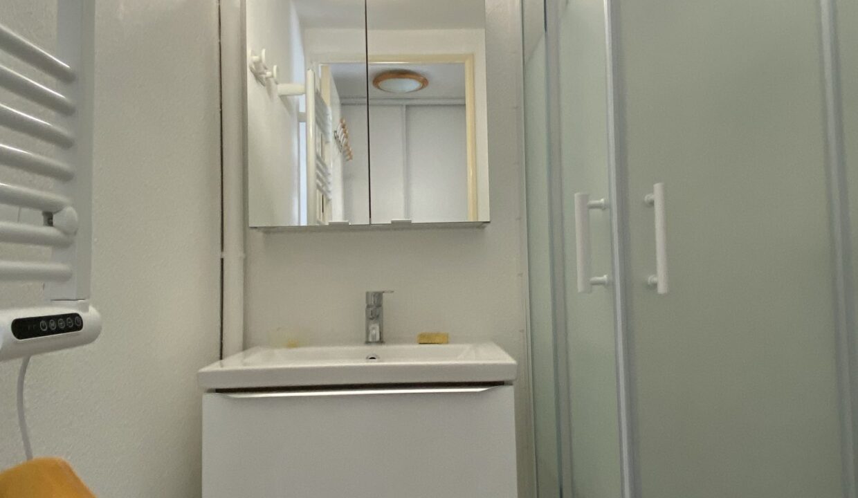 1774425787_VM3699_3_original