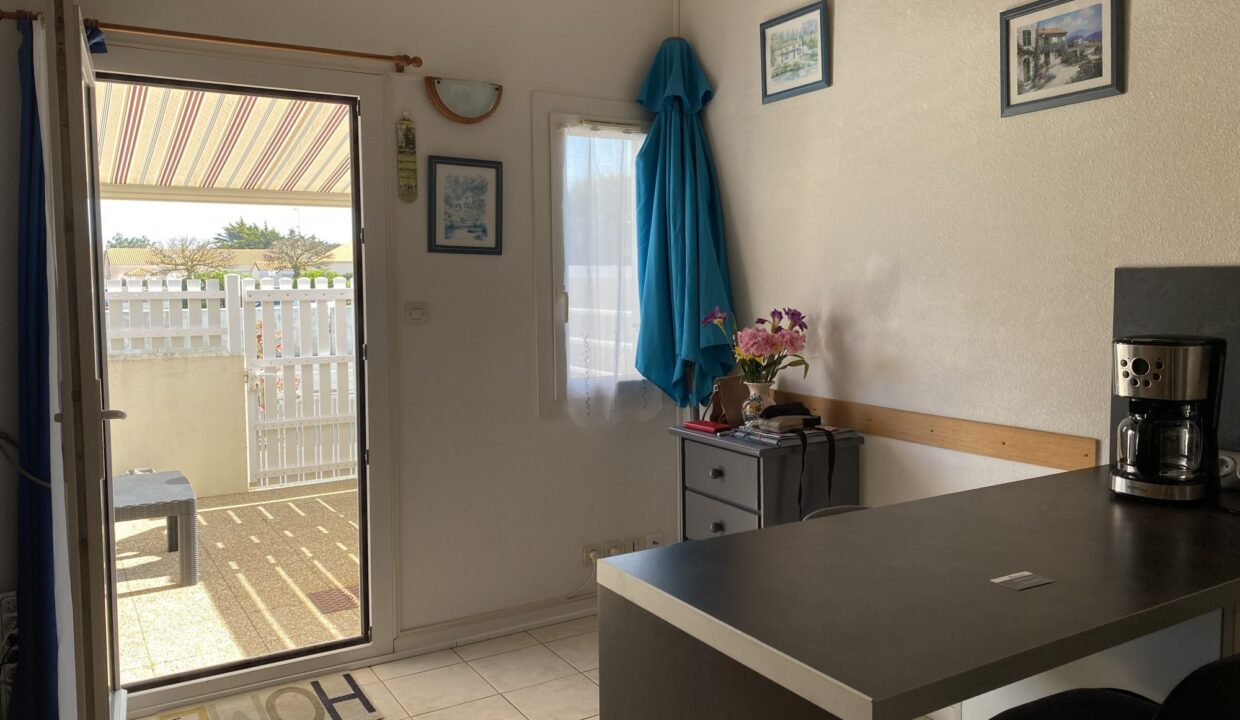 1774425792_VM3699_8_original