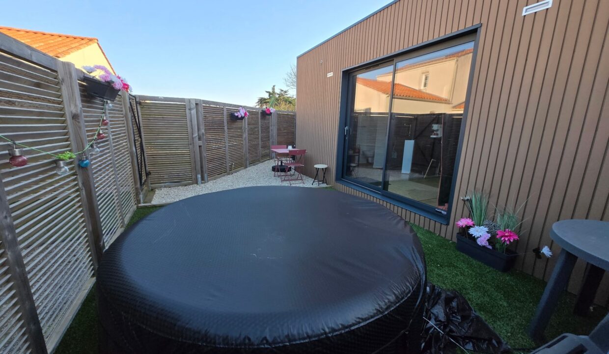 1774972947_VM3694_1_original