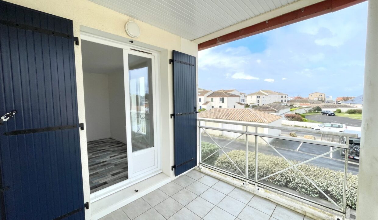 1775123411_LA2425_10_original