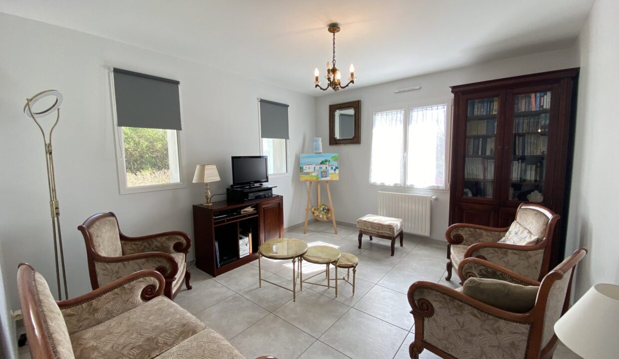 1776068696_VM3695_5_original