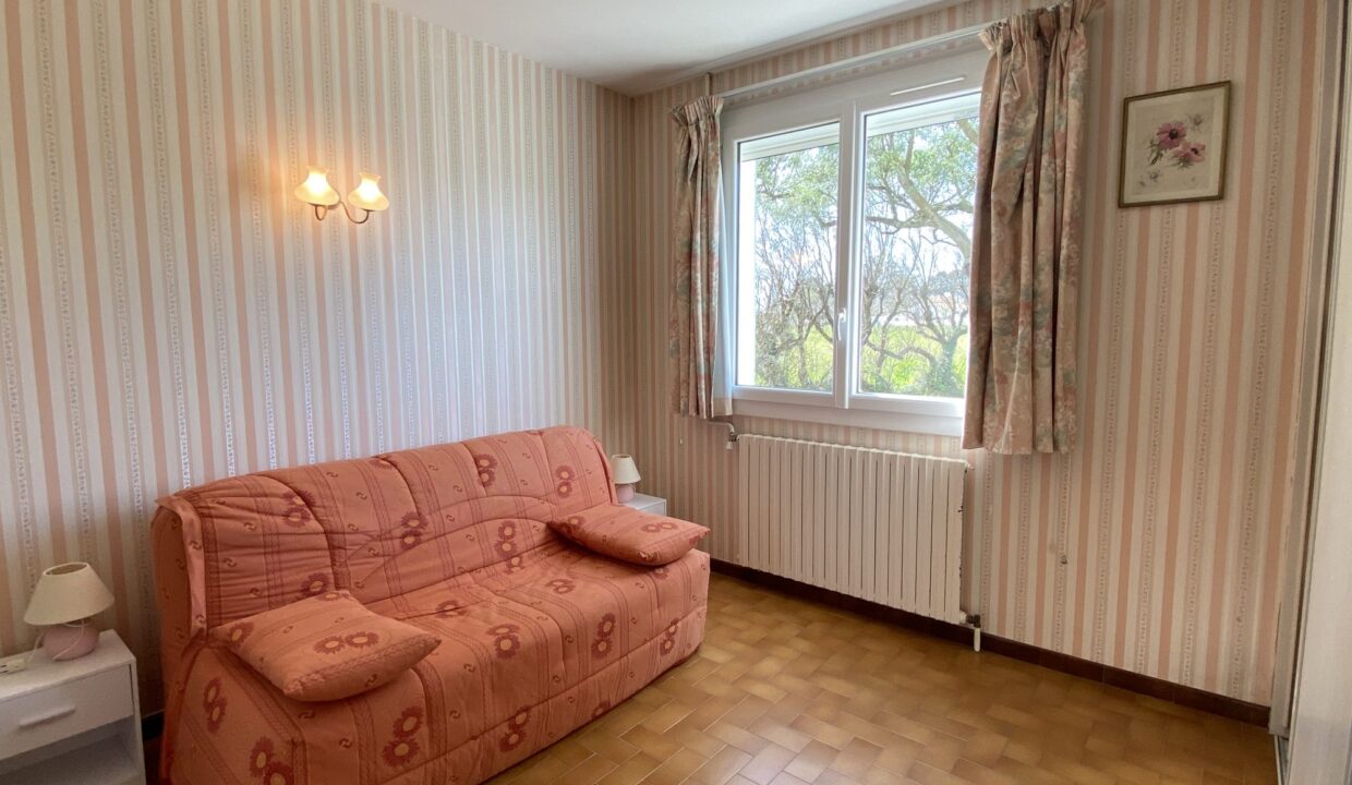 1776068700_VM3695_10_original