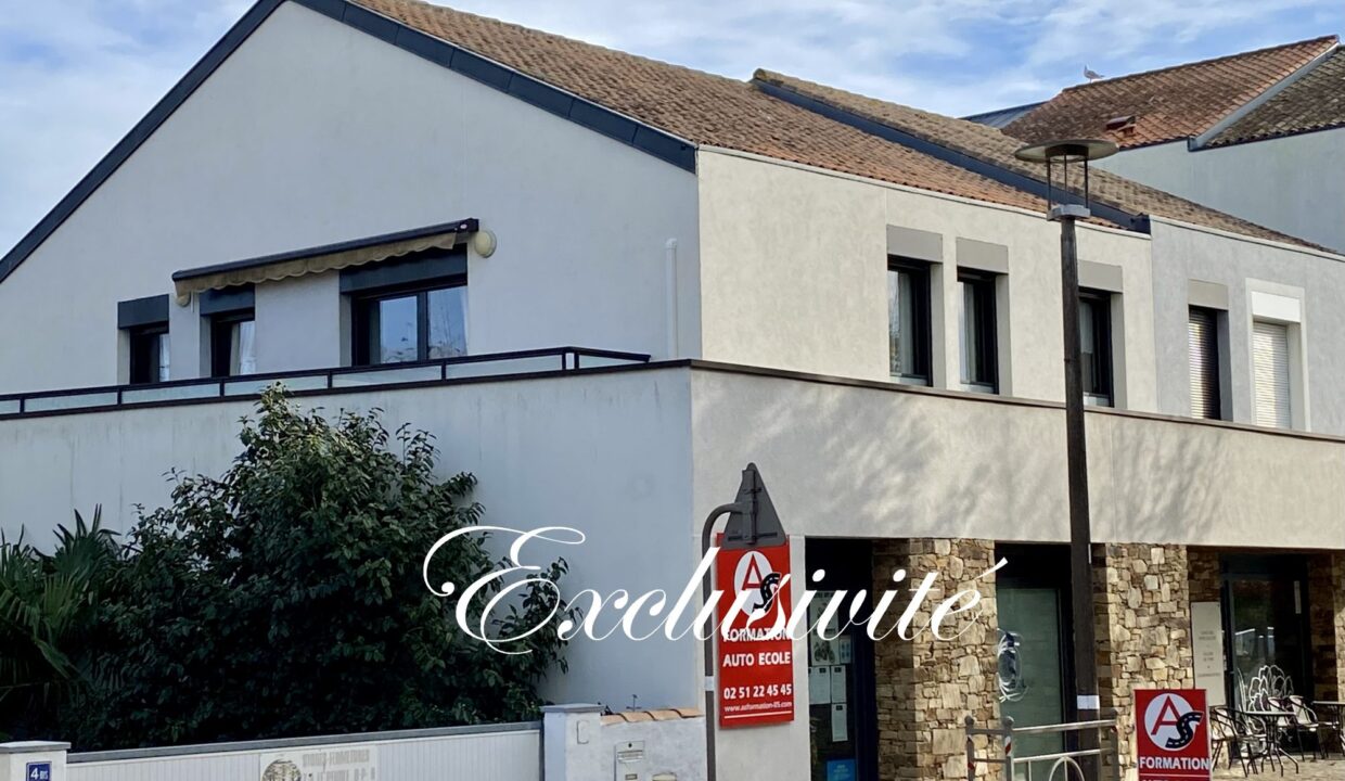 1776244297_VA2416_46_original