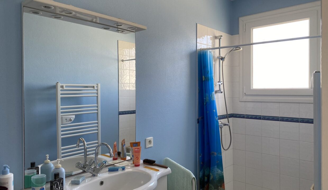 1777022964_VM3705_11_original